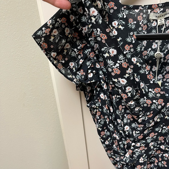 Max Studio sleeveless ruffled blouse - Picture 6 of 15